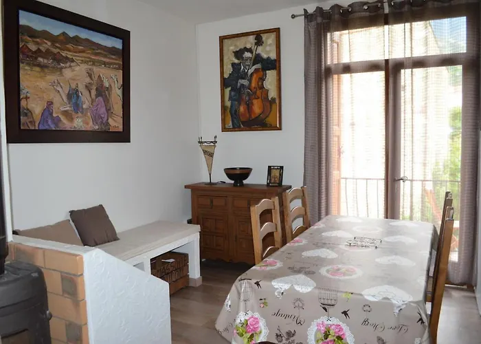 3 Etoiles Chez Nath Et Tony Taurinya